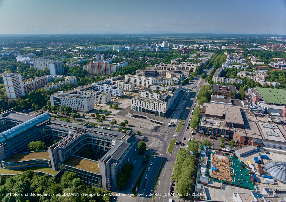 07.06.2023 - Perlach Plaza, PEP, Rentenversicherung, Wohnring, WACKER-Chemie in Neuperlach
